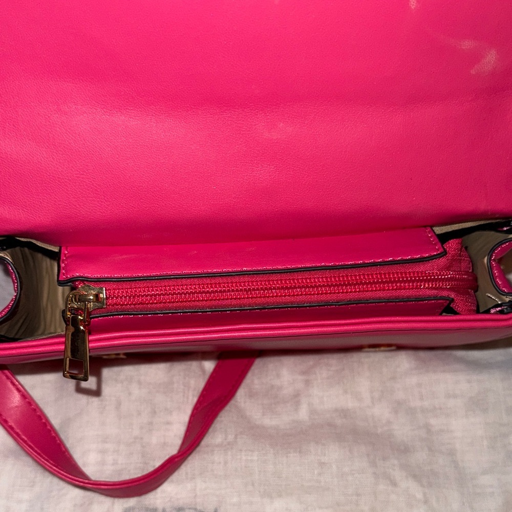 Designer inspired Fuchsia Quilted Crossbody Bag - Picture 8 of 12
